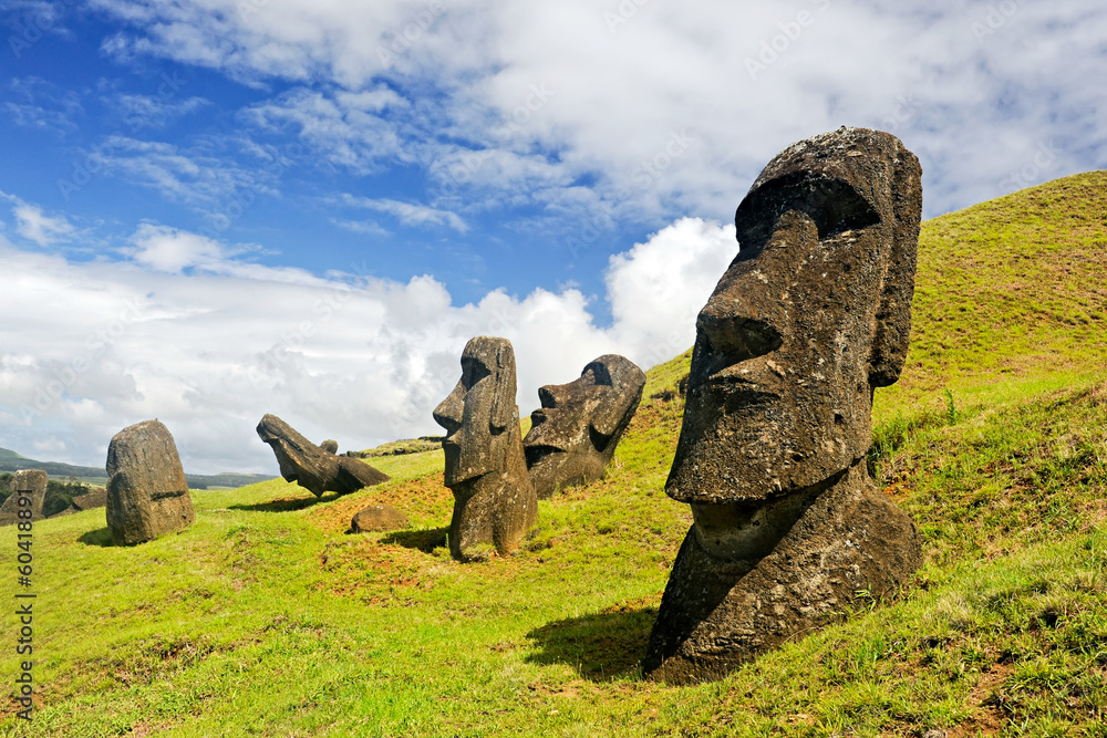 rano-raruku-moai-stockpack-adobe-stock Rano Raruku Moai